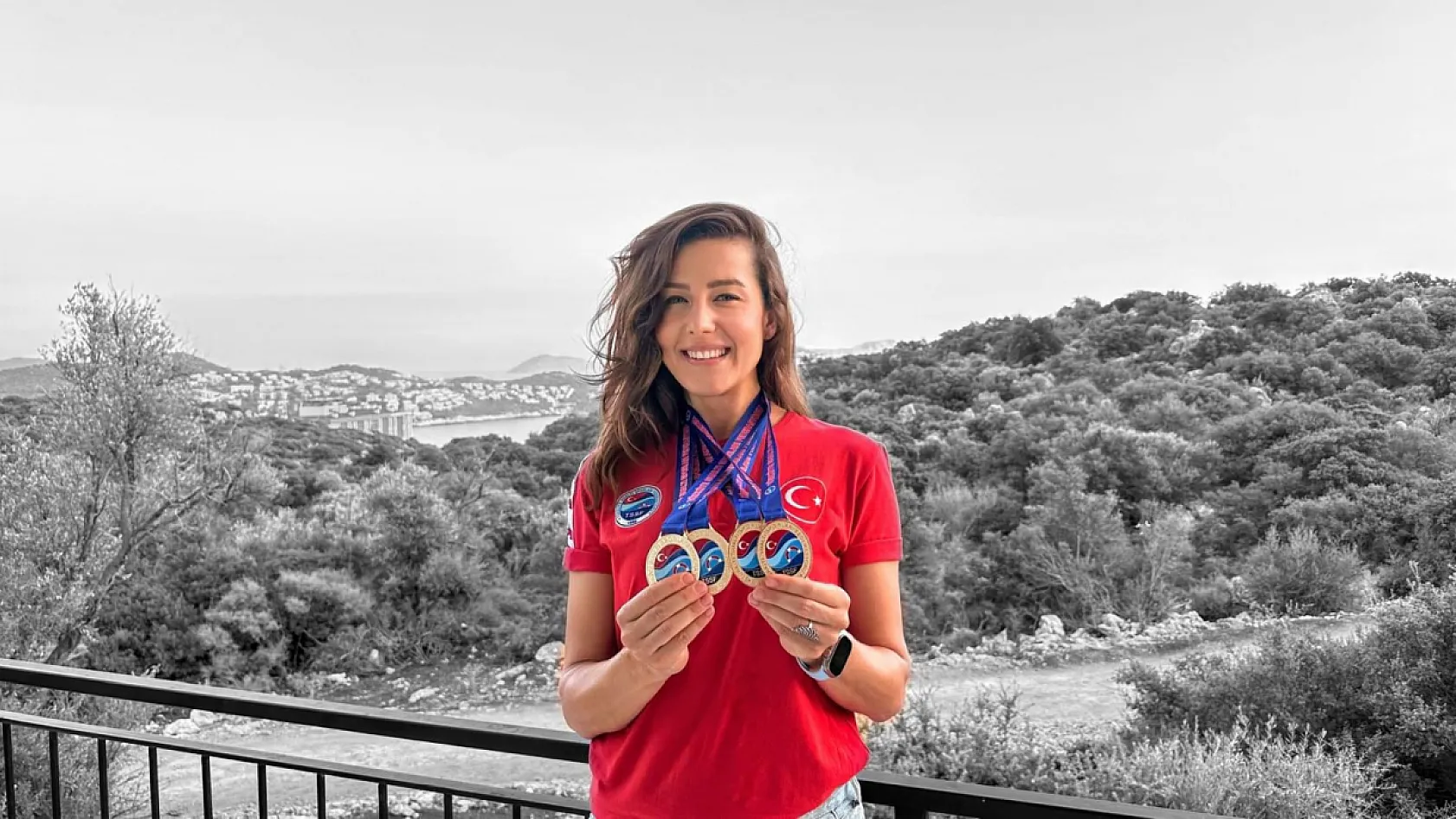 Türk Spor Tarihine Geçen Başarı: Birgül Erken Buz Altında Dünya Rekoru Kırdı