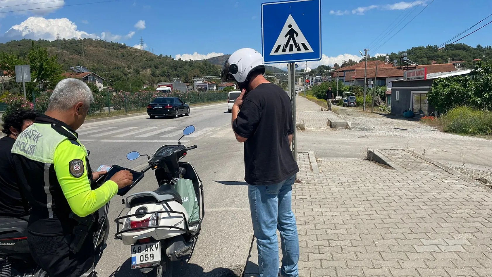 Fethiye'de motosiklet sürücülerine çevre yolunda trafik denetimi