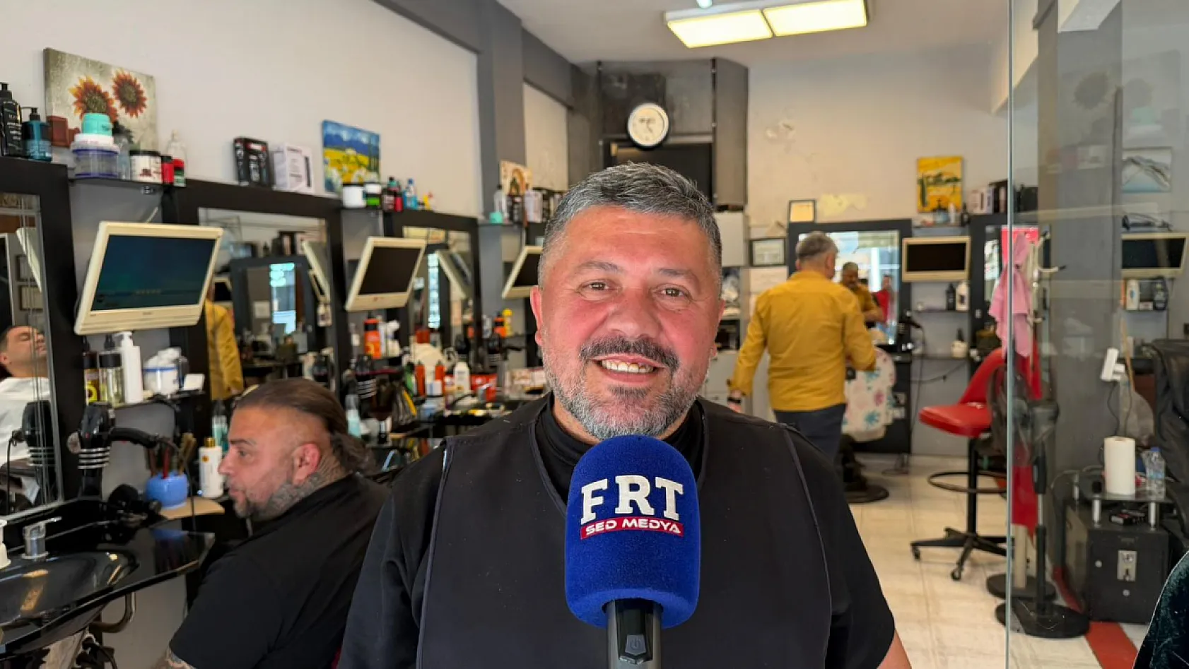 Fethiye'de yaz sıcaklarında kısa saç tercih ediliyor