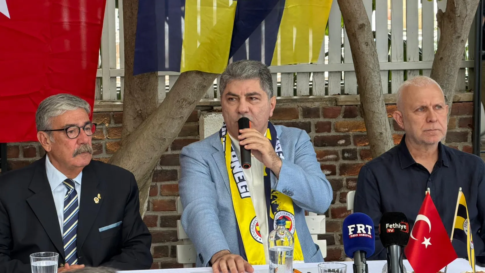 Fenerbahçe Başkan Adayı Hakan Safi, Fethiye'de Coşkuyla Karşılandı