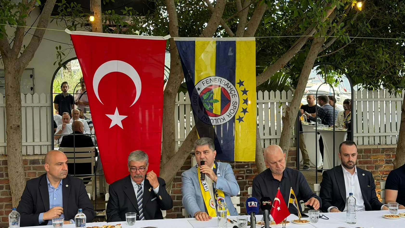 Fethiye'de Hakan Safi'den Aziz Yıldırım'a Sert Sözler: 'Bizlere Hiçbir Zaman Destek Olmadı'