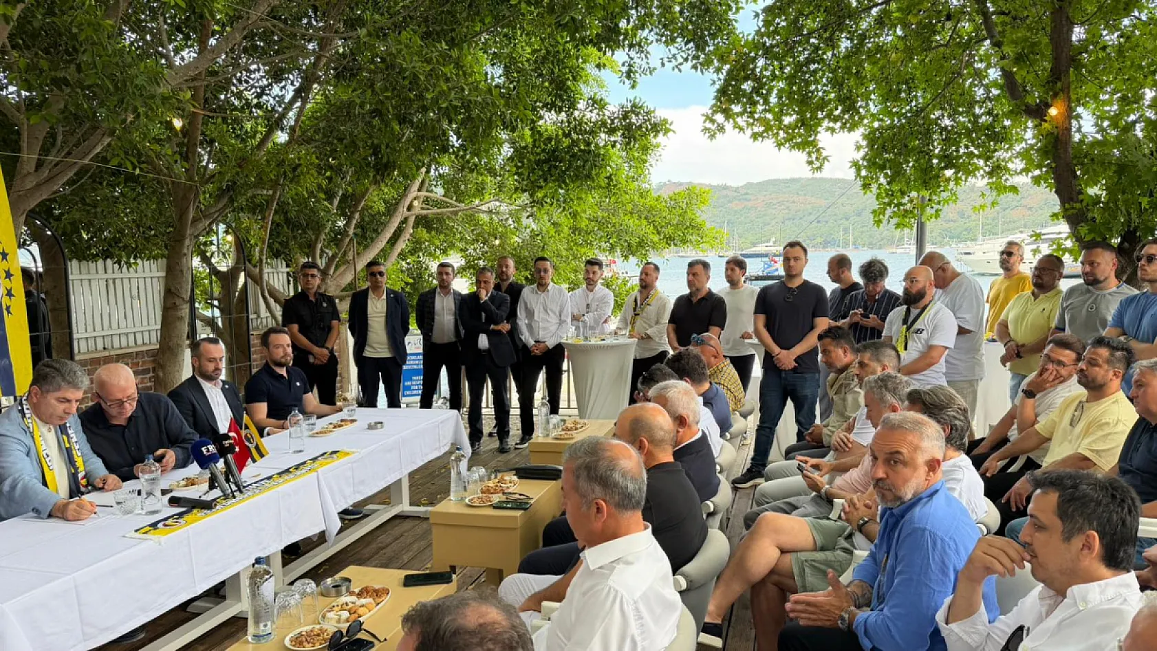 Fethiye'de Hakan Safi'den Aziz Yıldırım'a Sert Sözler: 'Bizlere Hiçbir Zaman Destek Olmadı'