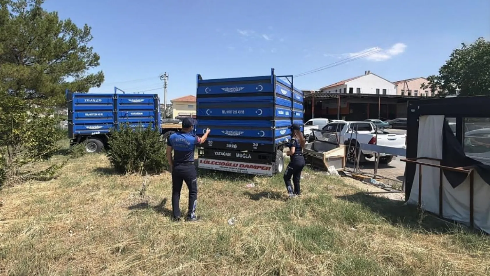Yatağan'da zabıta ekiplerinden hurda araç operasyonu