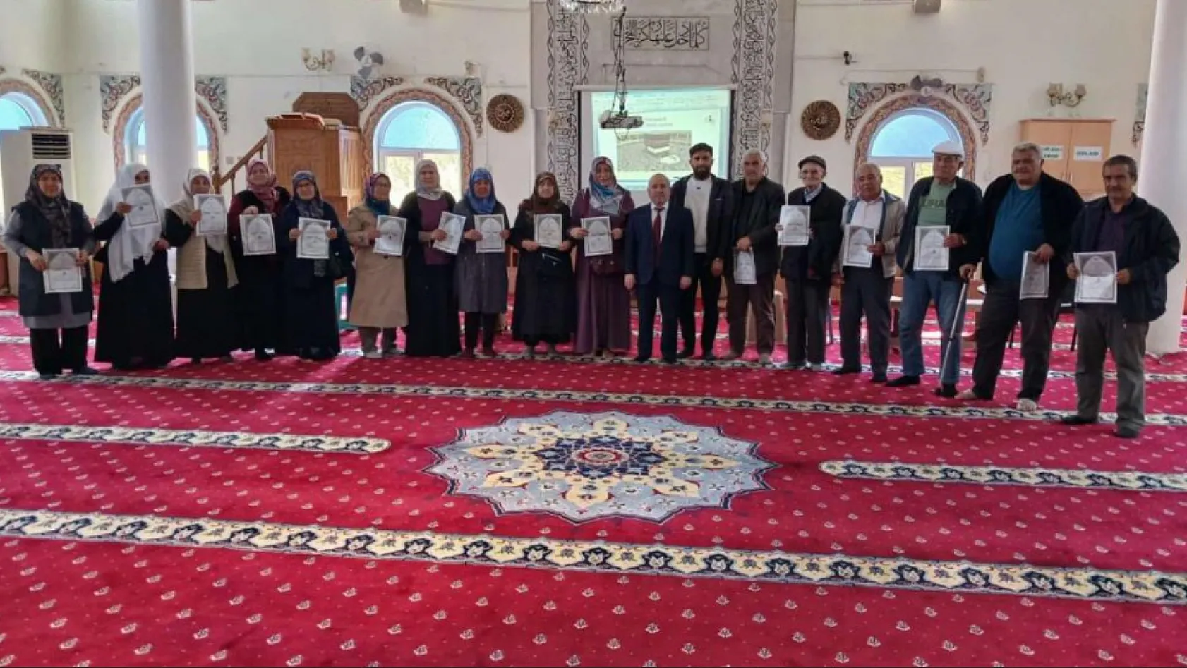 Yatağan'da Hacı Adaylarına Hazırlık Semineri