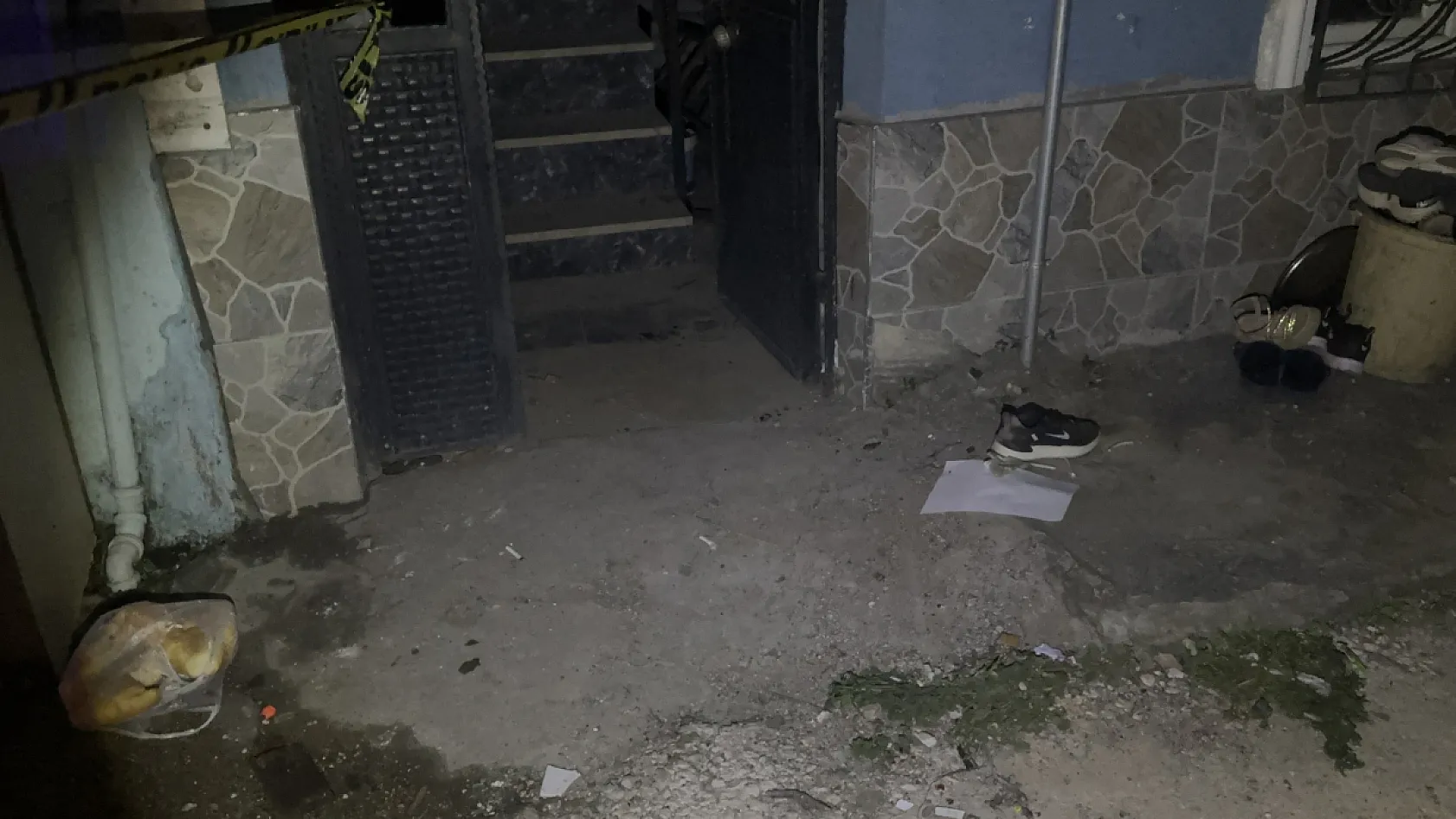 Yeni taşındıkları eve husumetlileri geldi, 14 yaşındaki çocuk silahla vuruldu