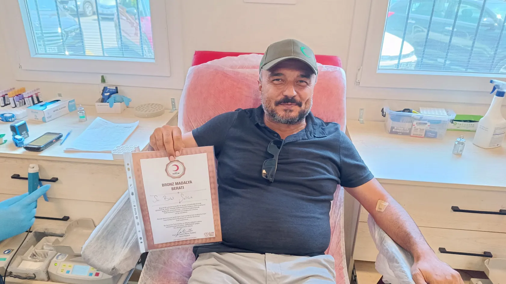 Yeşilay Fethiye Şubesi'nden Kızılay'a kan bağışı desteği