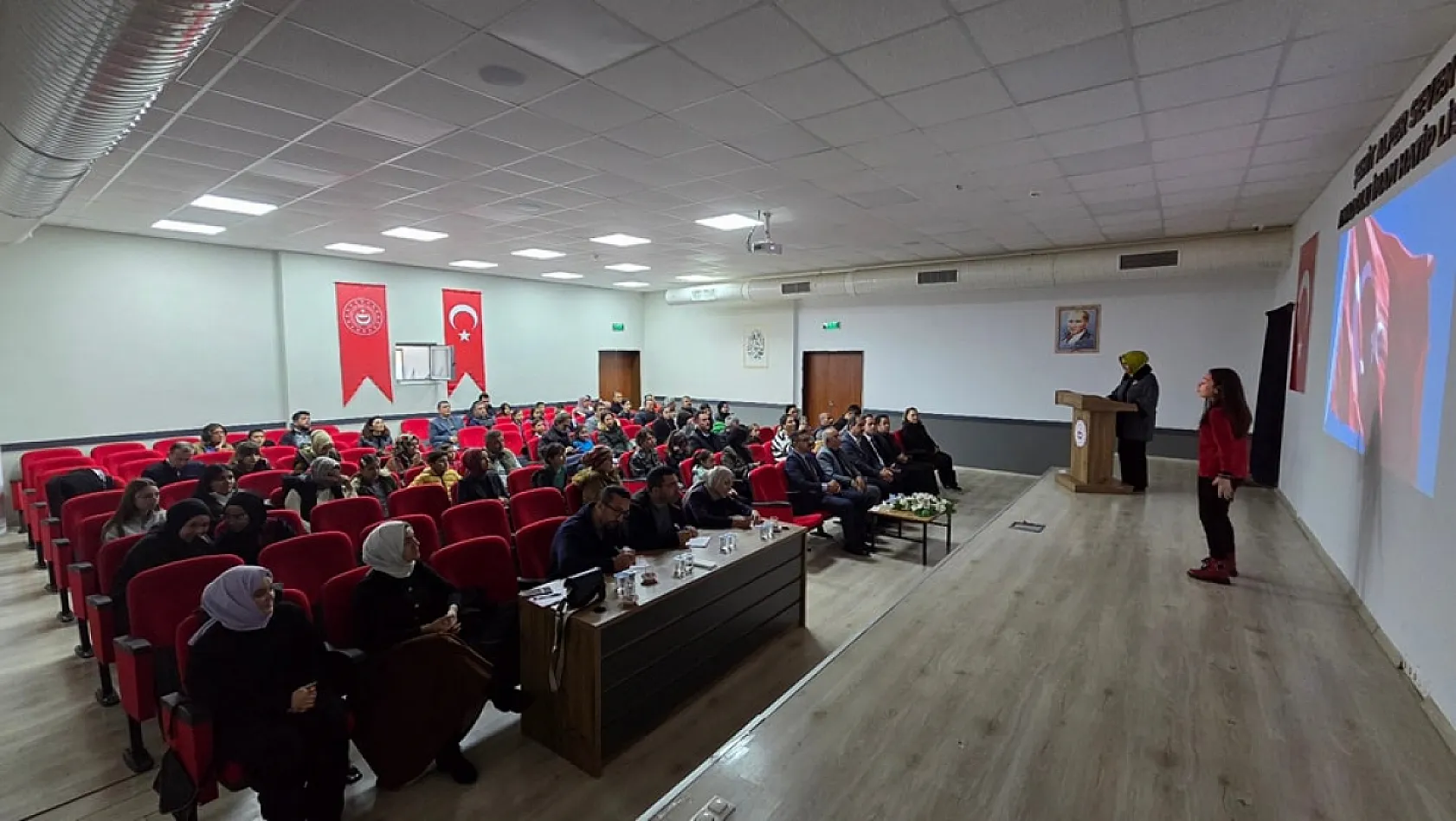 Seydikemer'de İstiklal Marşı'nı güzel okuma yarışması