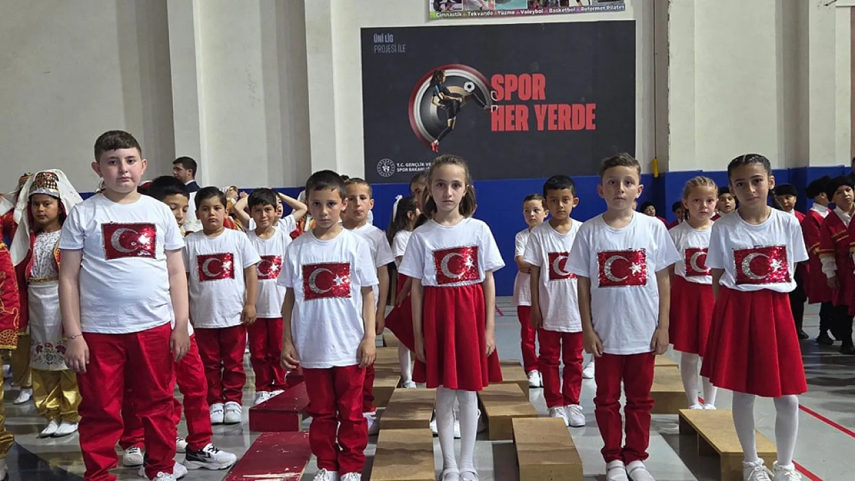 Seydikemer'de 23 Nisan Ulusal Egemenlik ve Çocuk Bayramı Coşkusu