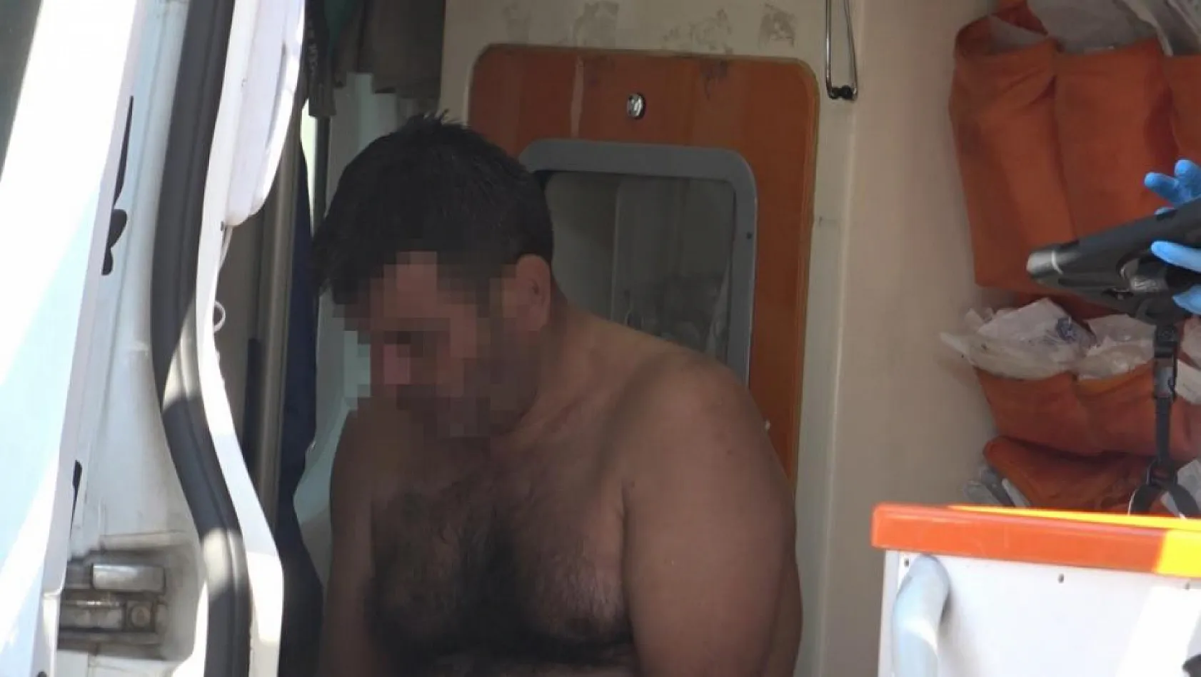 Antalya'da denize açıldığı kano devrildi, suda 3 saat kurtarılmayı beklerken imdadına deniz polisi yetişti
