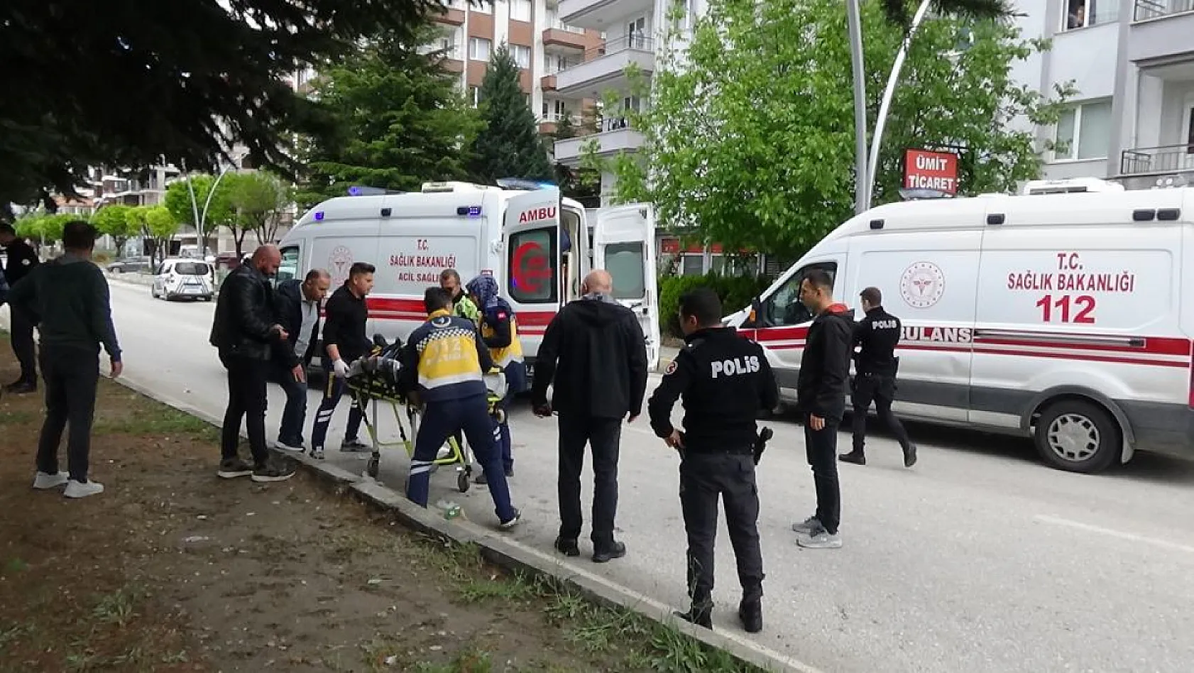 Anne ile oğlu ehliyetsiz sürücünün çarpması sonucu ağır yaralandı