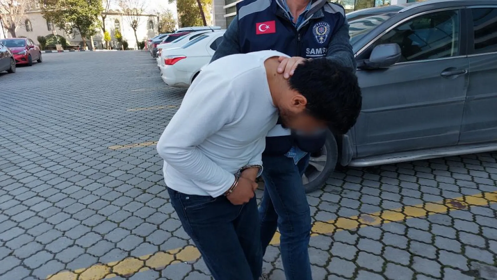 Sokakta taciz ettiği kadını, kendisine tepki gösterince darp ederek hastanelik etti