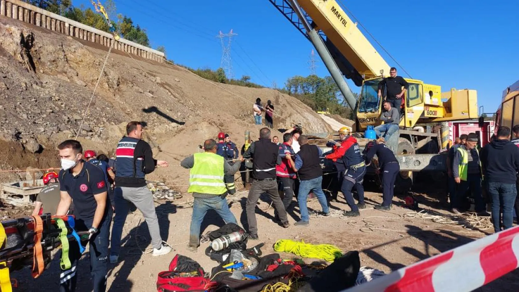 Yol Çalışmasında Kuyuya Düşen İşçi Hayatını Kaybetti