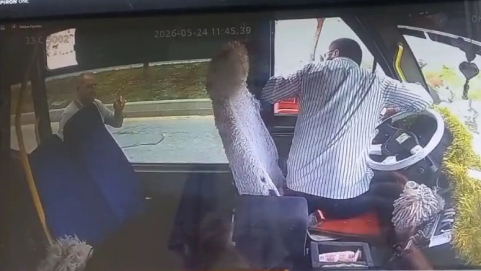 Trafikte tartışma ölüm getirdi: Kalp krizi geçiren sürücü hayatını kaybetti