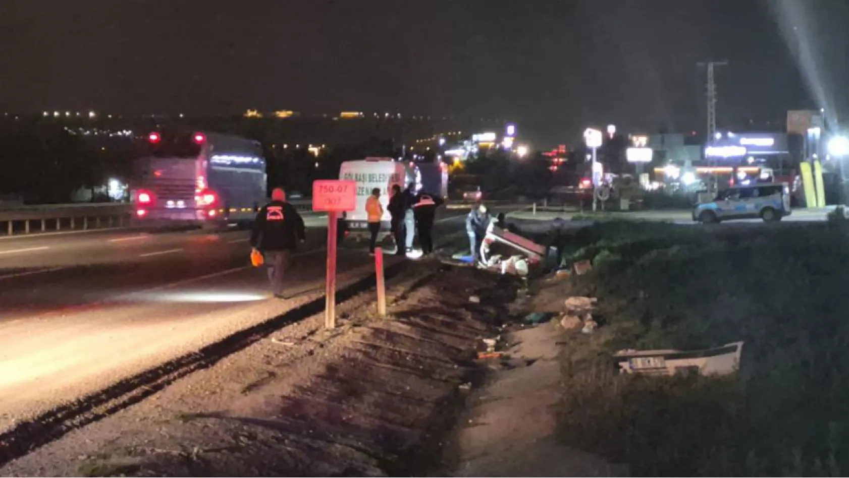 Feci Kaza: Otomobil Takla Attı, 1 Ölü, 2 Yaralı