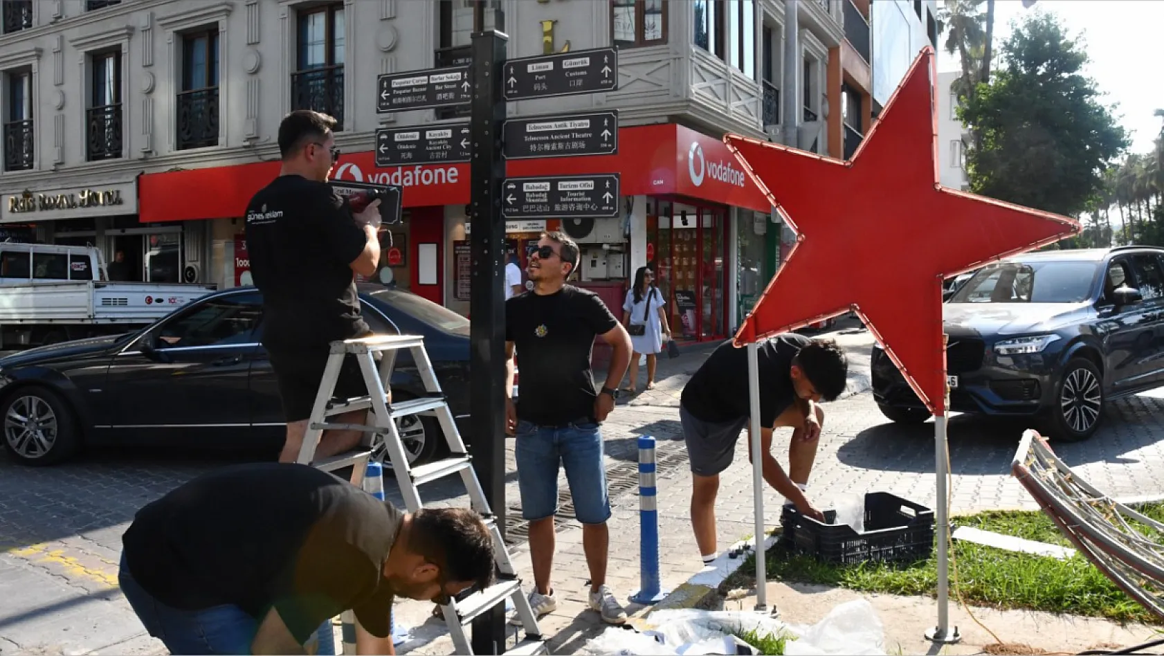 Fethiye Sokaklarında Çok Dilli Dönem Başlıyor