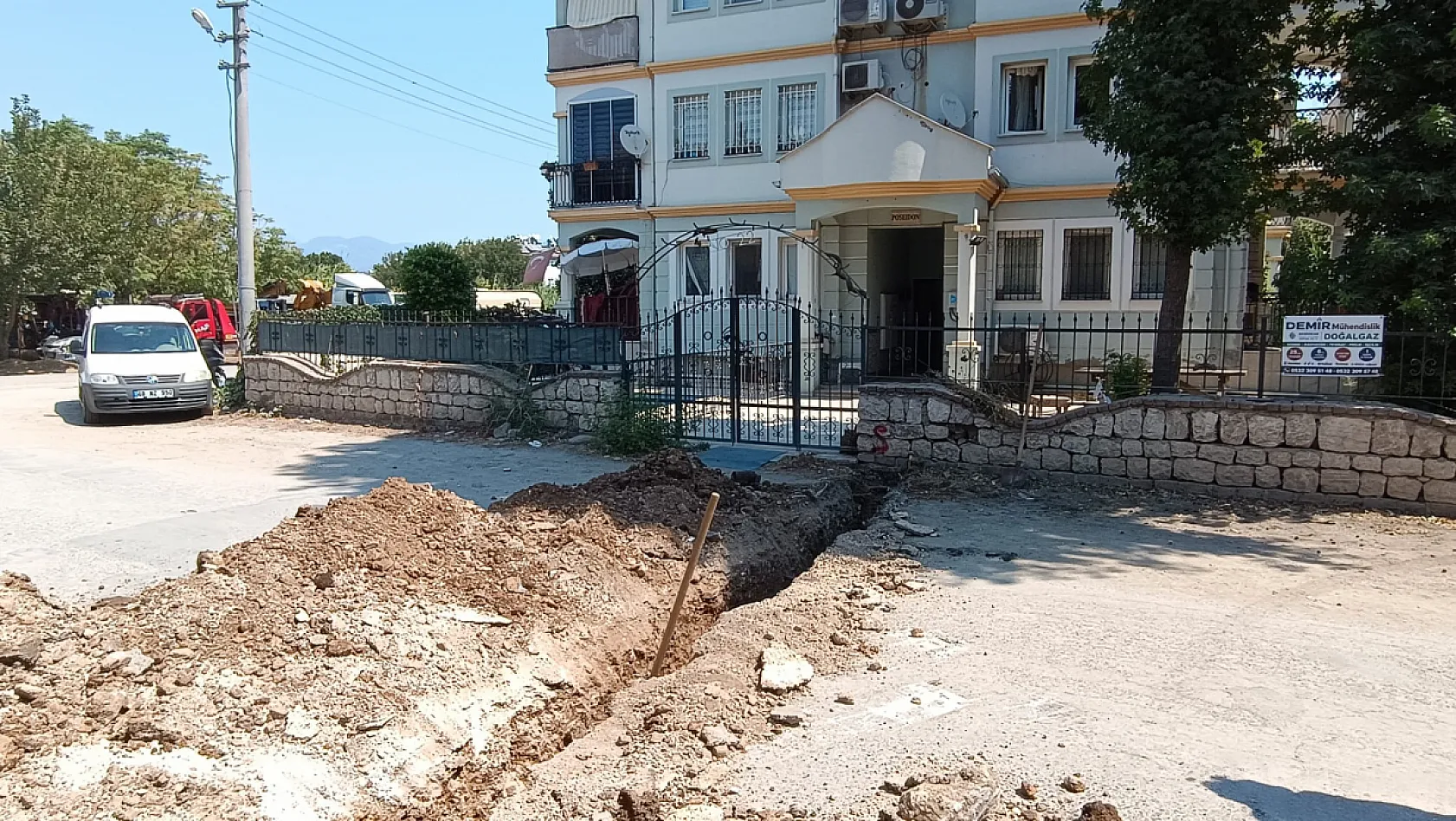 Fethiye Tuzla'da doğalgaz hatları konutlara çekiliyor