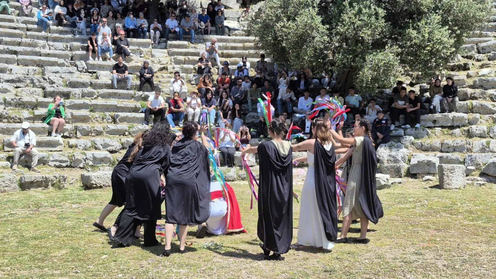 Köyceğiz Kaunos Antik Kenti'nde kültür ve değerler şöleni düzenlendi