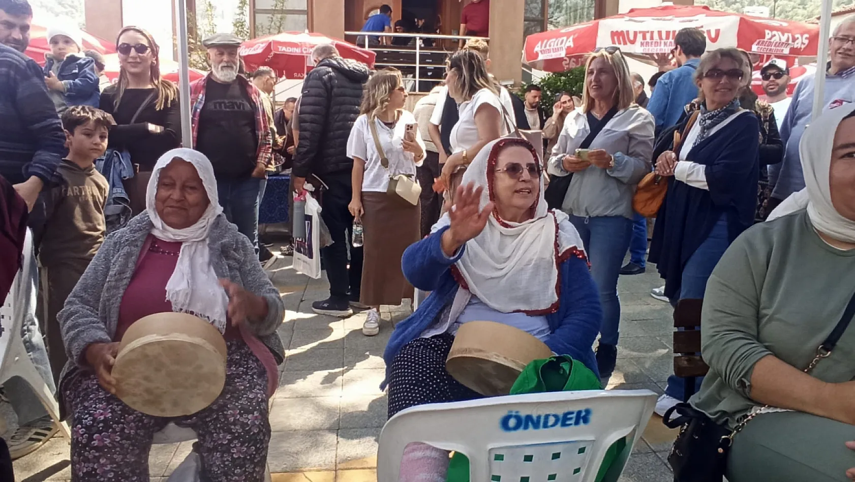 Sahrap Soysal 15. kez Fethiye Yeşilüzümlü Kuzugöbeği Festivali'nde