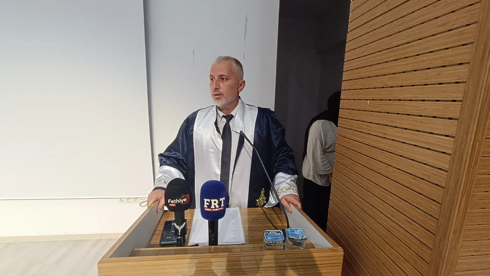 Saniyelerle yarışacaklar, hayatlara dokunacaklar: Fethiye'de mezuniyet coşkusu