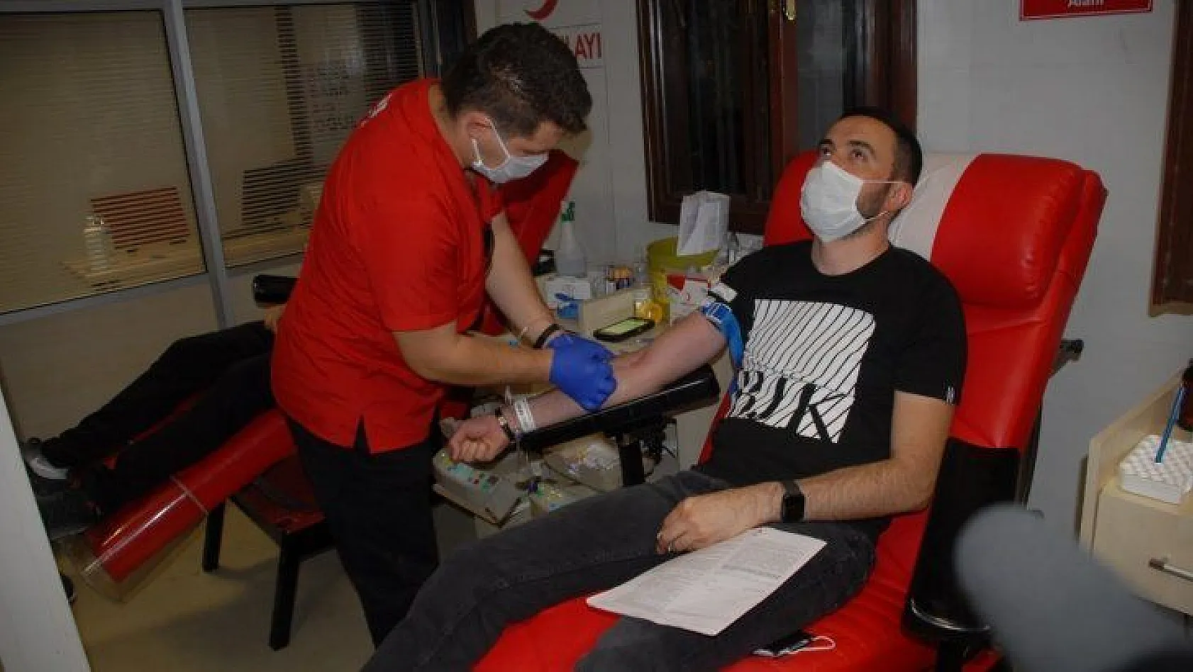 Beşiktaşlılar Kan Bağışında Bulundu
