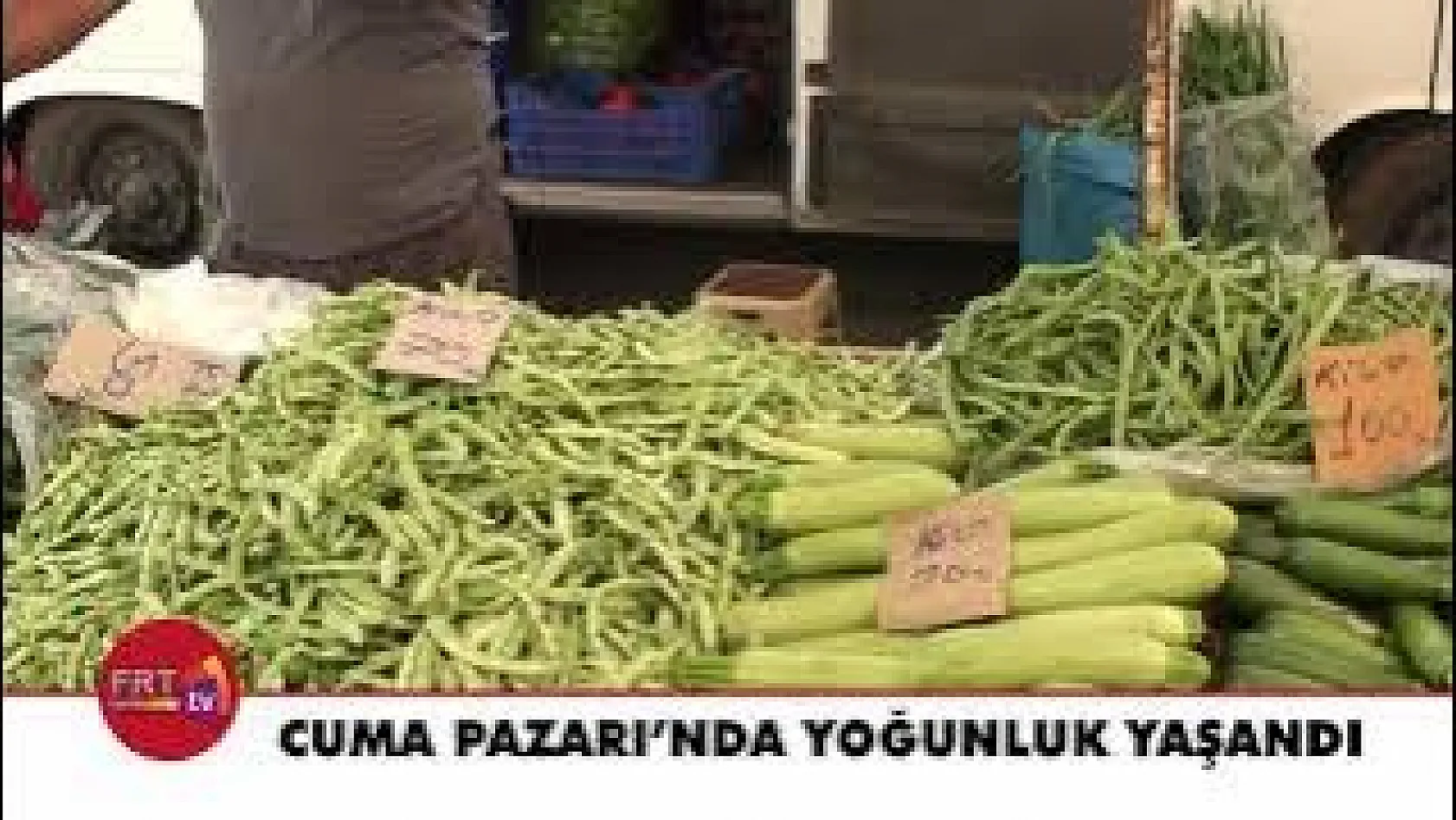 Cuma Pazarı'nda Yoğunluk Yaşandı