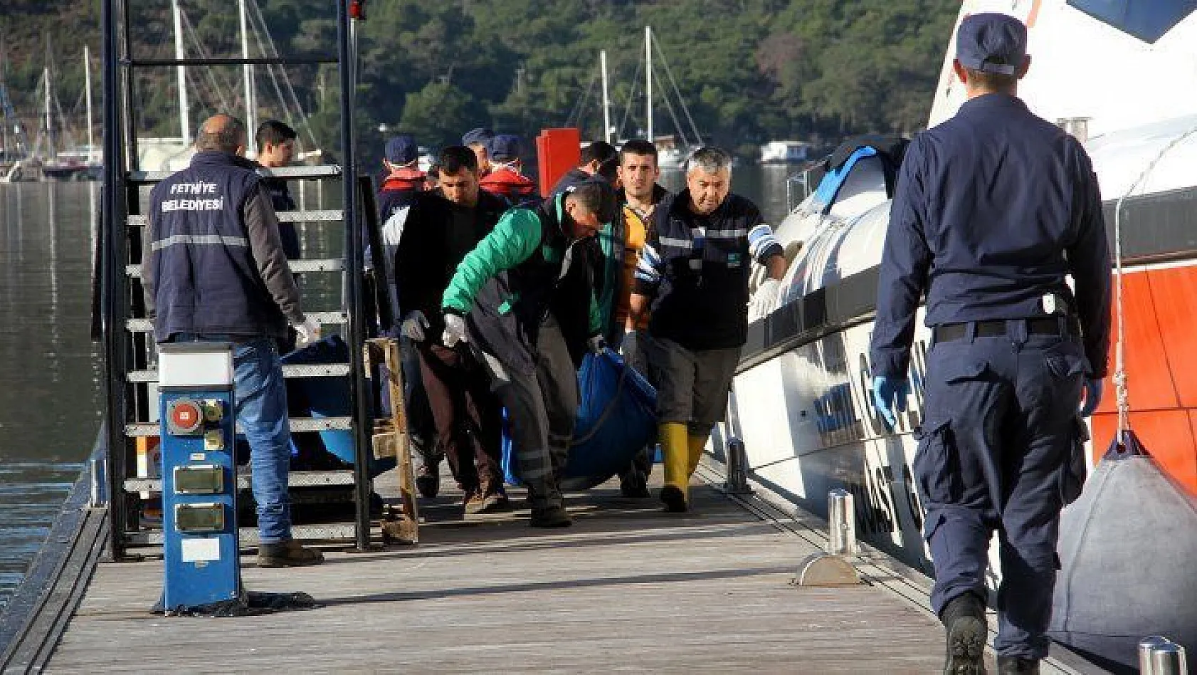 Fethiye açıklarında tekne battı 8 ölü