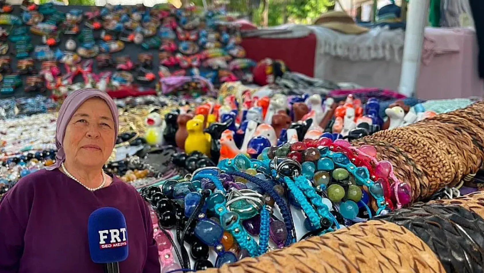 Fethiye Kayaköy'ün fenomen esnafı Aysun Ekiz: İngilizceyi tezgah başında öğrendi