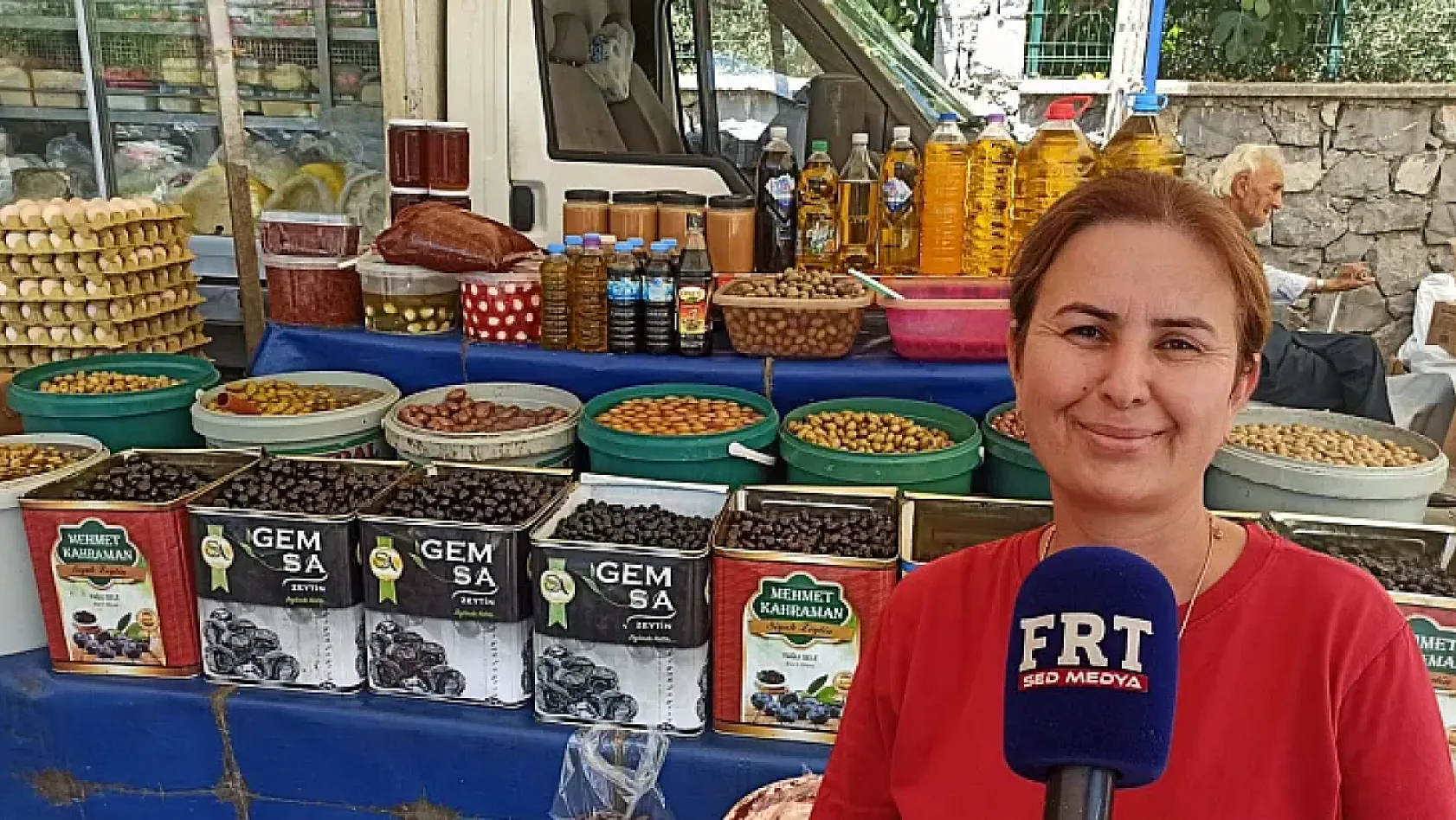 Fethiye Pazar Pazarı'nda Zeytin Tezgahlarına Yoğun İlgi