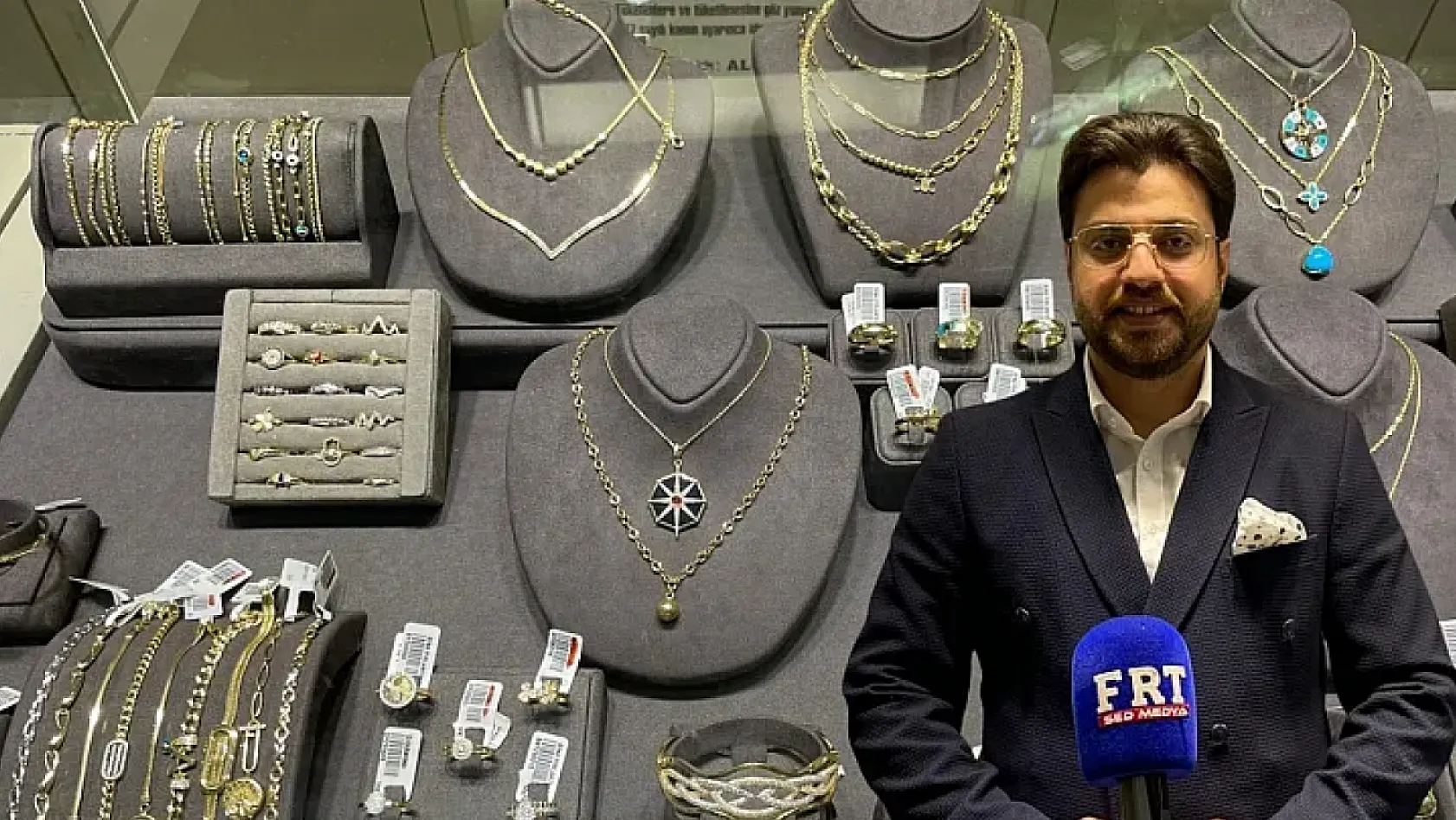 Fethiye Sina Pırlanta 'da Anneler Günü'ne özel büyük kampanya