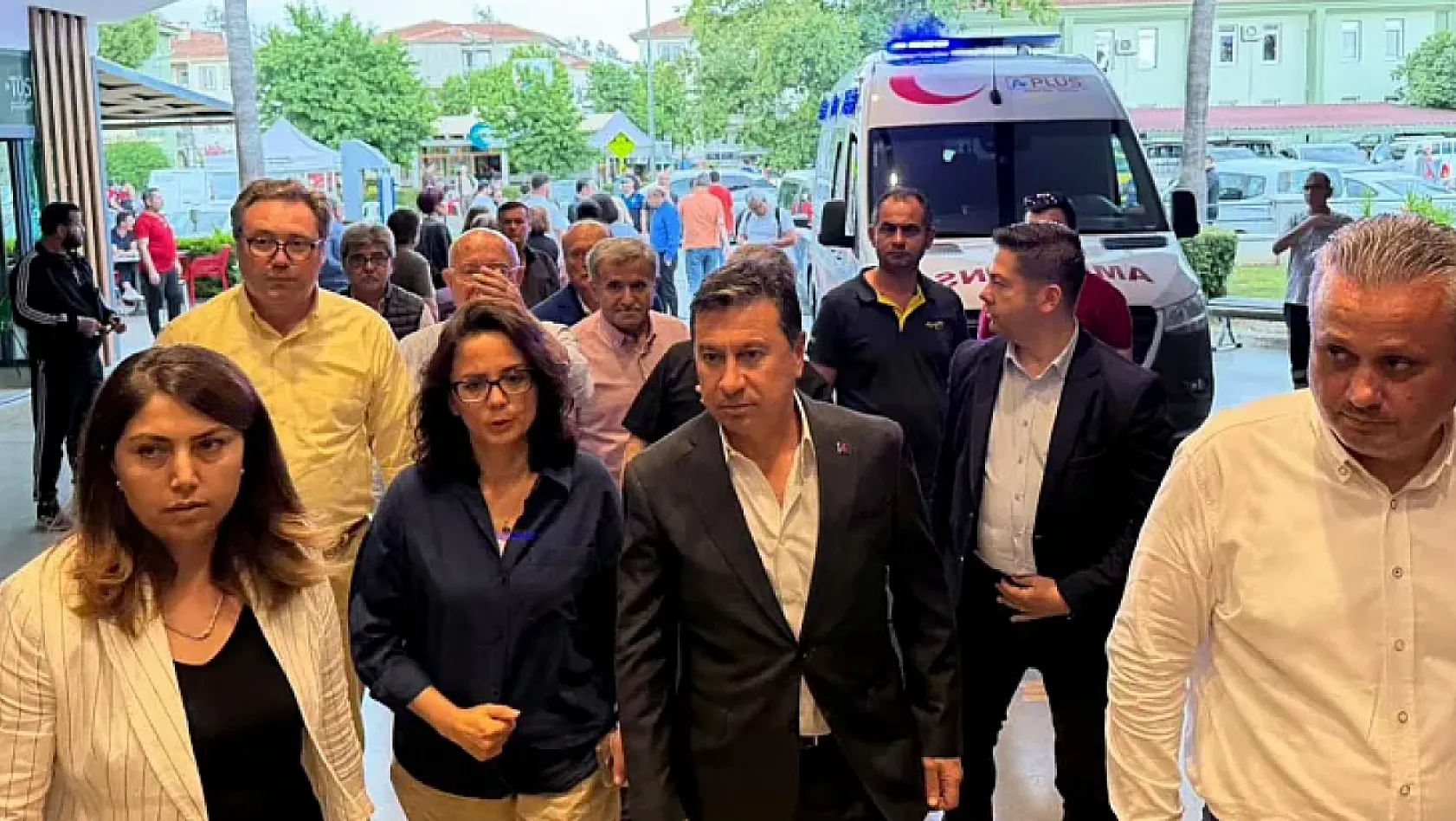 Muğla Büyükşehir Belediye Başkanı Ahmet Aras'tan Alim Karaca'ya Hastane Ziyareti