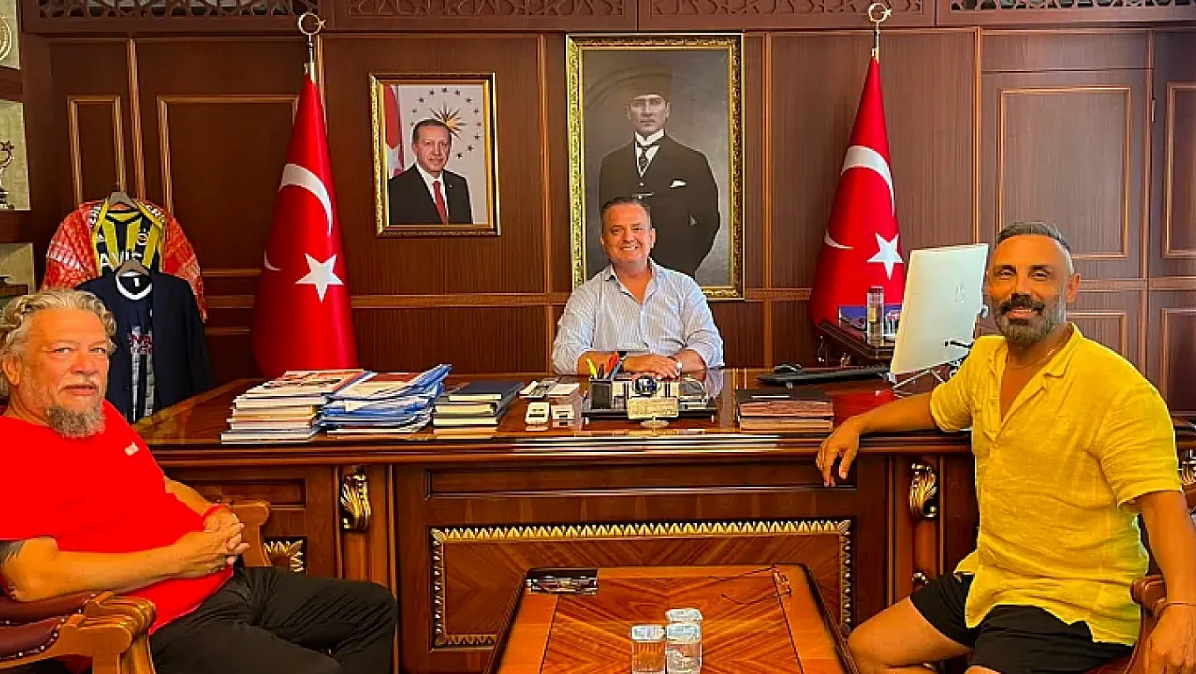 Oyuncu Umut Oğuz'dan Fethiye için gönüllü tanıtım desteği: 'Bu coğrafya dünyada yok'