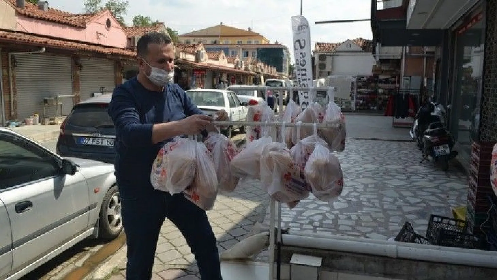 Ramazan ayında ihtiyaç sahiplerine askıda gıda yardımı