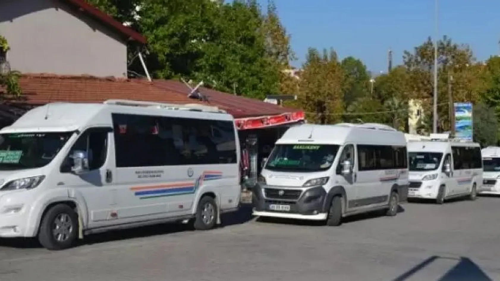 Taksi ve dolmuş ücretleri zamlandı