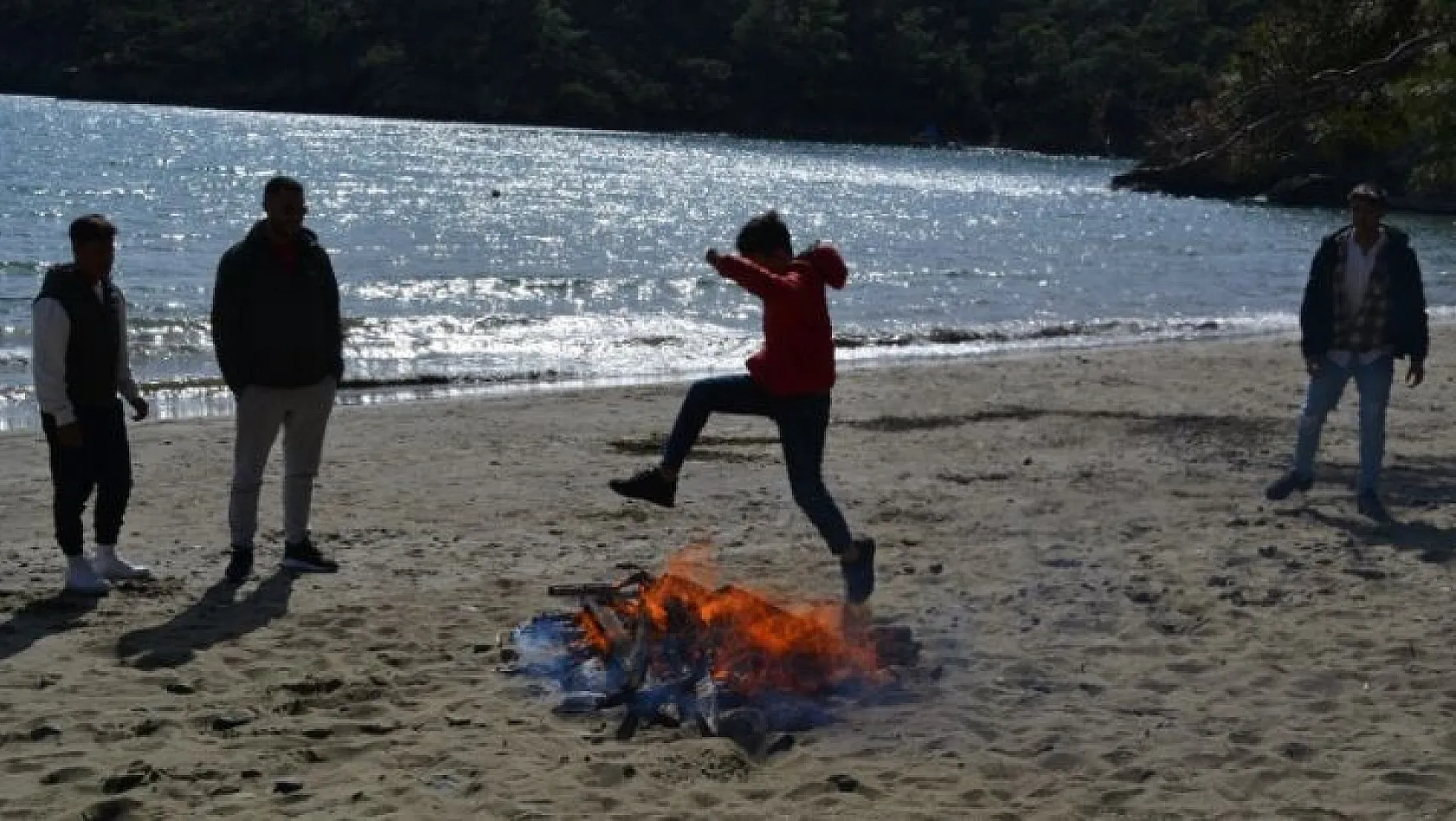 Ülkü Ocakları Nevruz'u kutladı