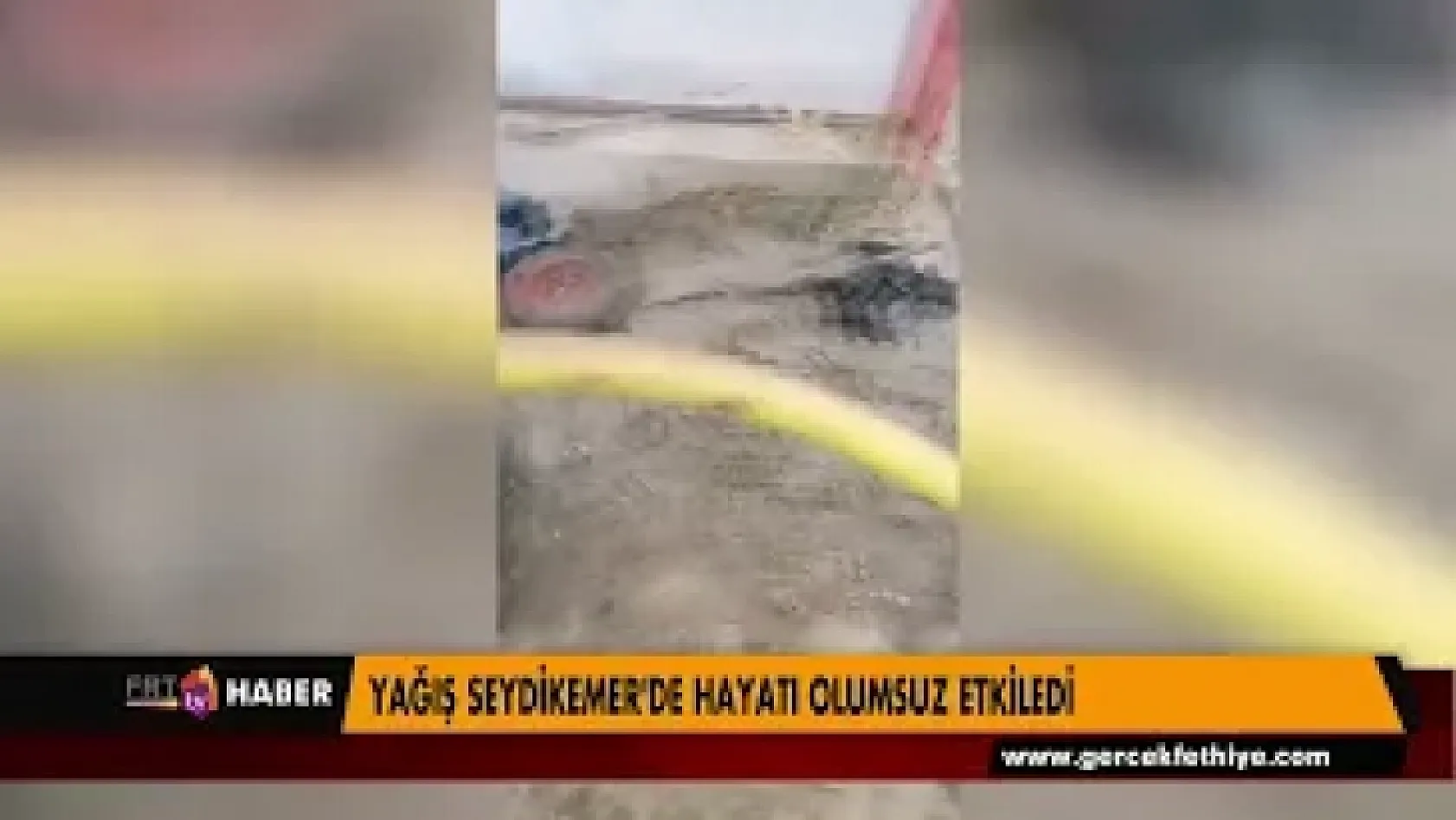 YAĞIŞ SEYDİKEMER'DE HAYATI OLUMSUZ ETKİLEDİ