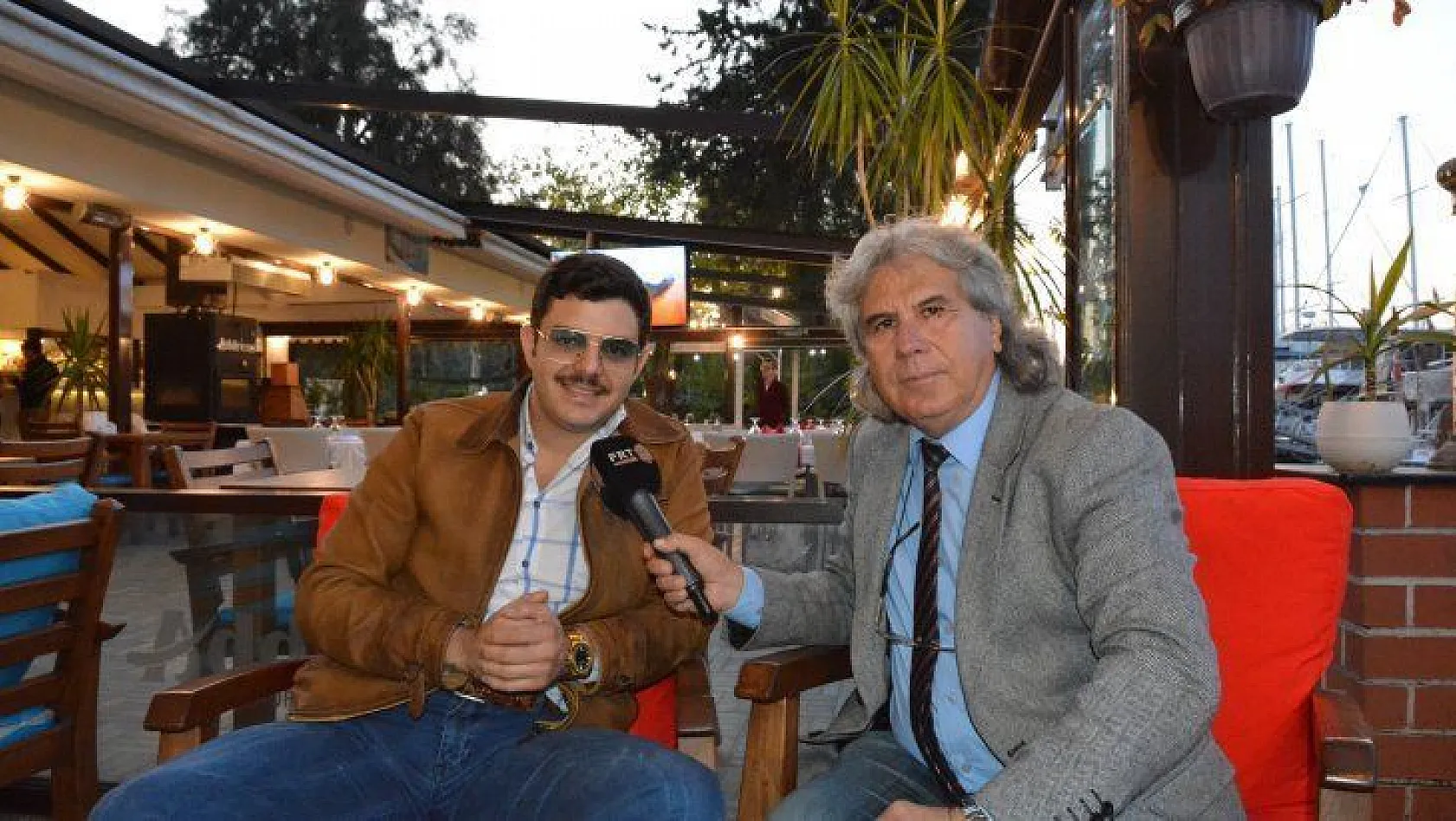 Yazar Ertoşi, 'Kül Tablası'nı FRT'ye anlattı