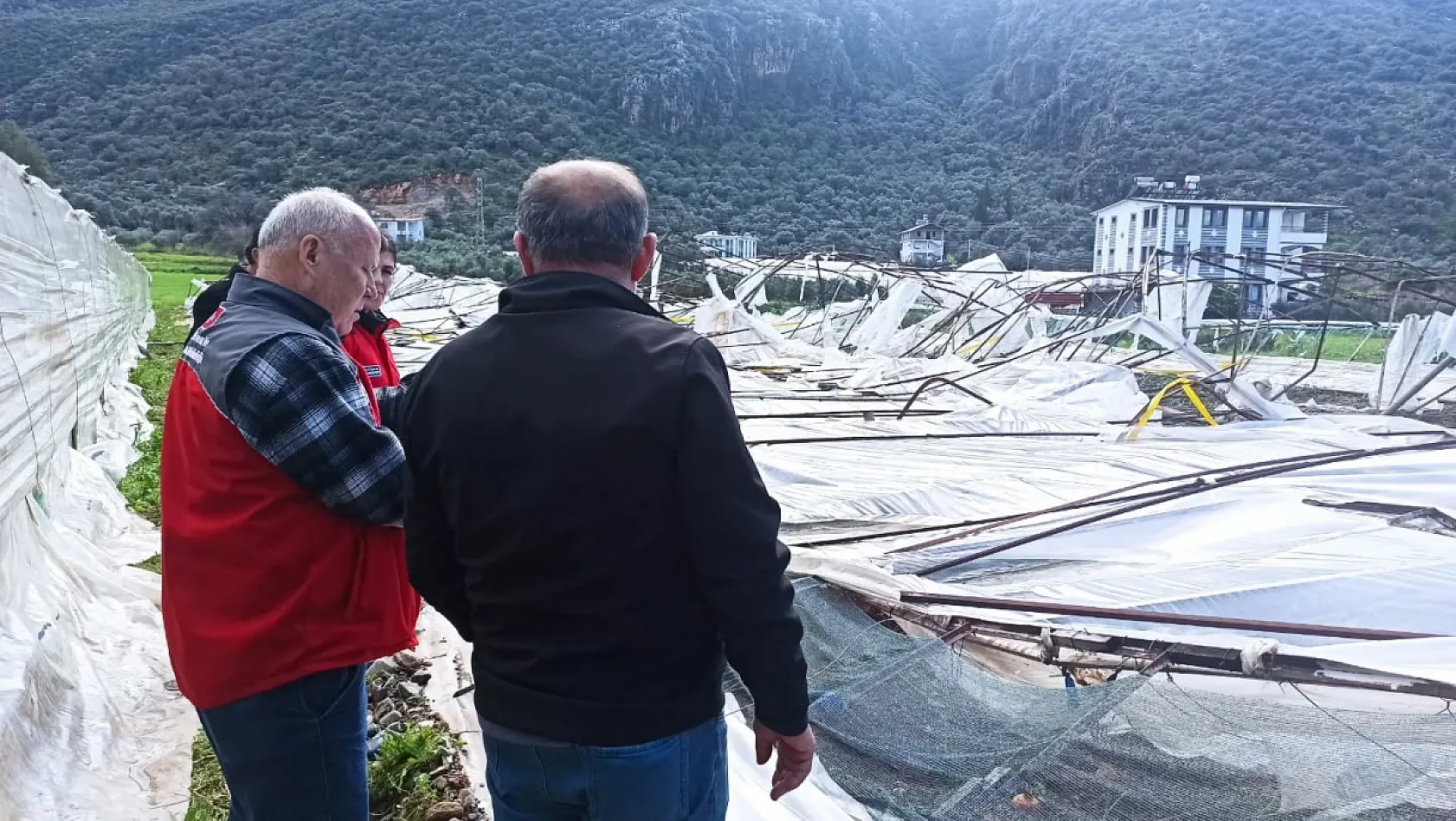 Fethiye'de fırtına hasarı: İlçe Tarım Müdürlüğü incelemeye başladı
