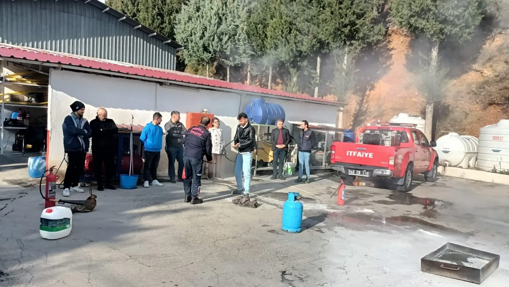 Muğla İtfaiyesi'nden Baca Temizlik Personeline eğitim