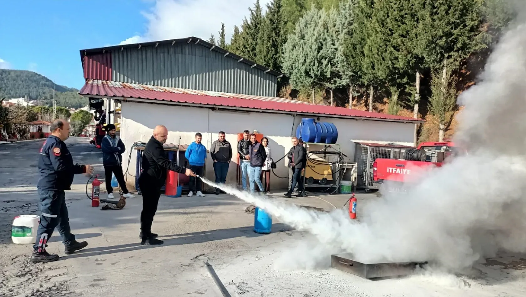 Muğla İtfaiyesi'nden Baca Temizlik Personeline eğitim