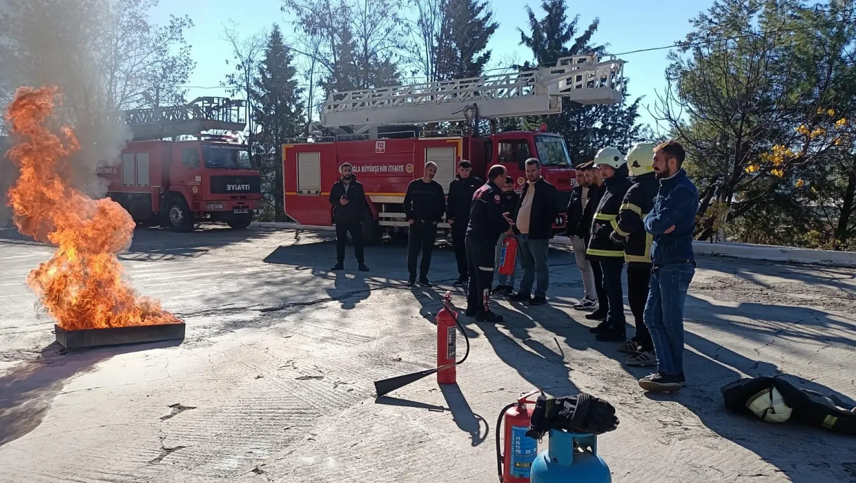 Muğla İtfaiyesi'nden Baca Temizlik Personeline eğitim