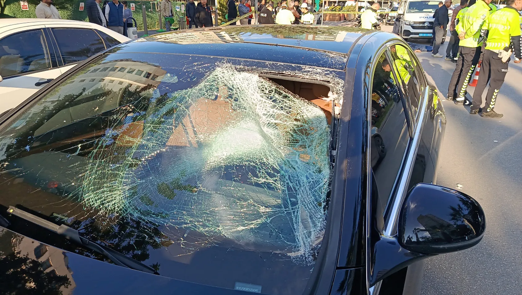 Sürücü yaya geçidinde bisikletli çocuğu öldürüp kaçtı