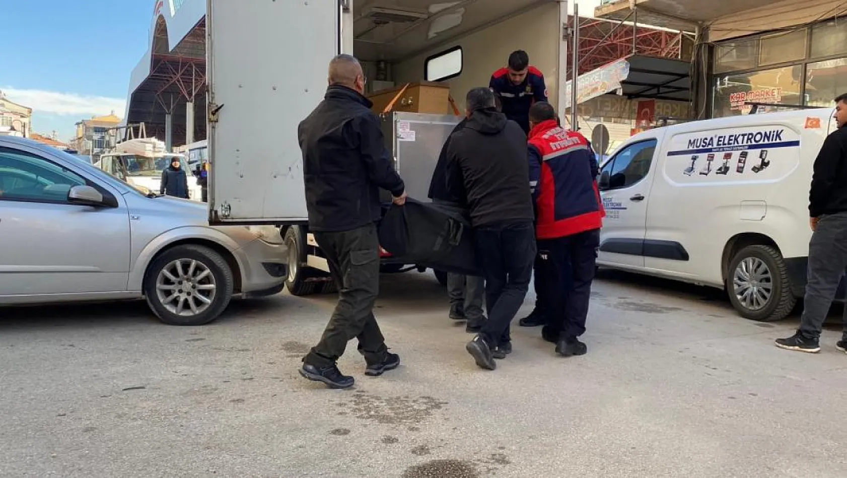 Otobüs şoförü kaldığı otelde ölü bulundu