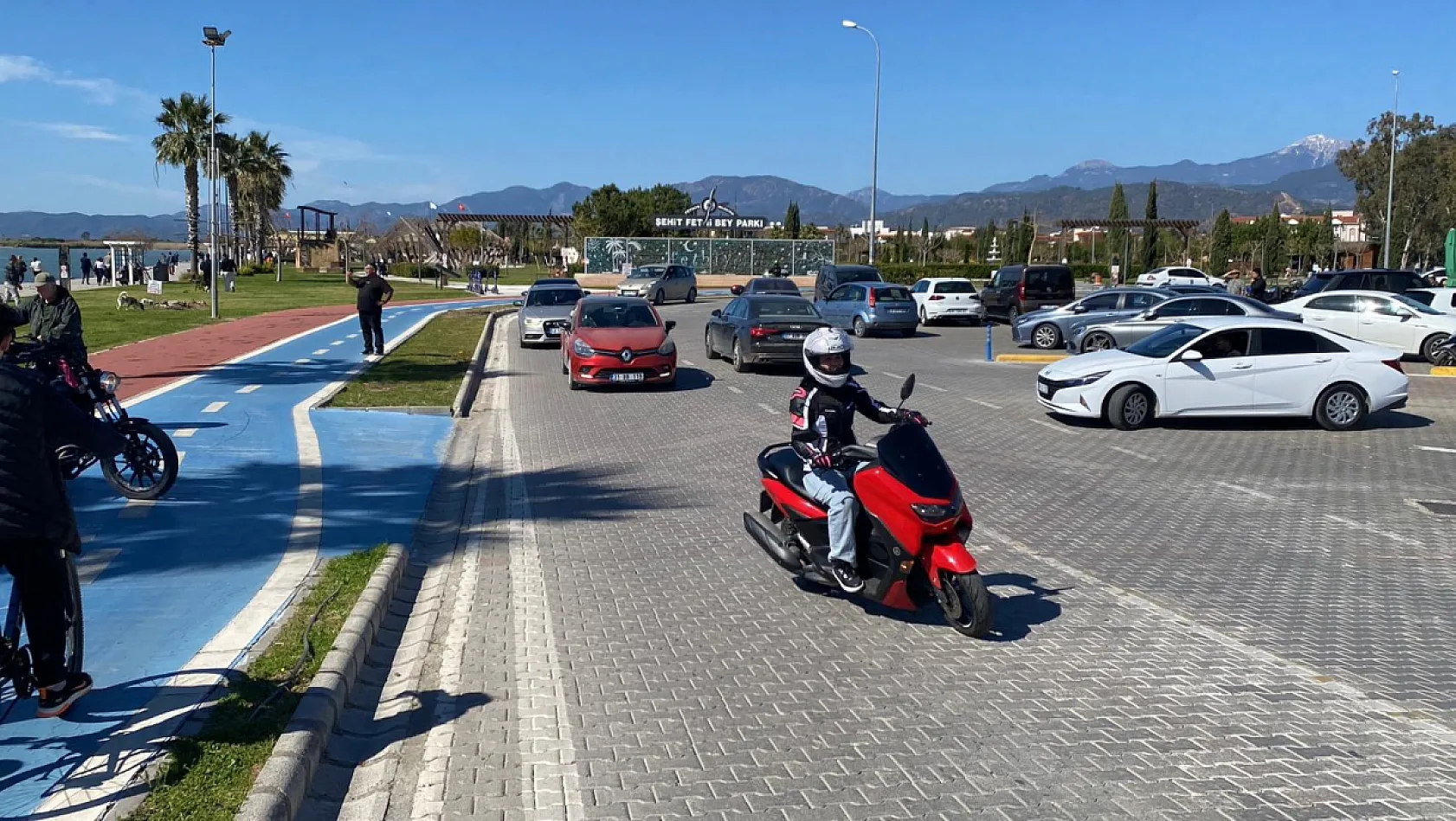 Fethiye'de Kadın Motosikletçilerden 8 Mart Farkındalık Sürüşü