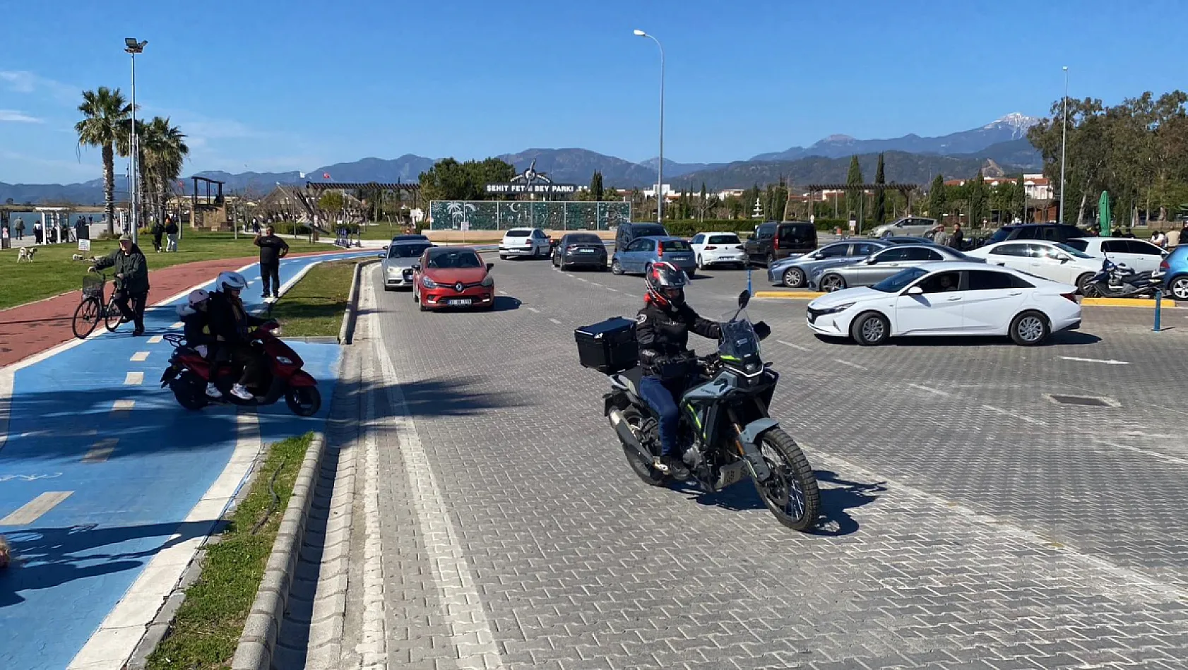 Fethiye'de Kadın Motosikletçilerden 8 Mart Farkındalık Sürüşü