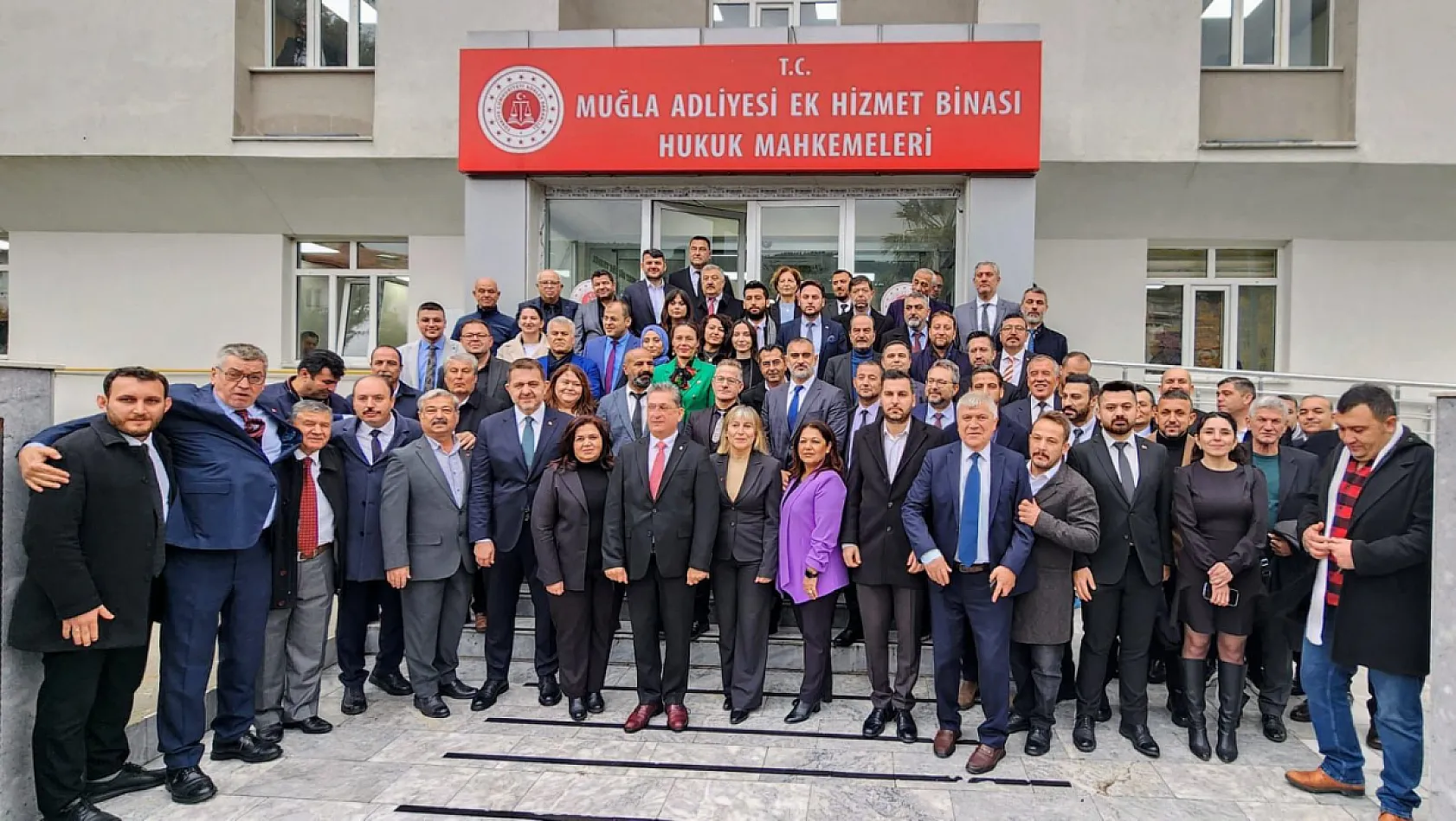 AK Parti Muğla İl Başkanı Laçin Mazbatasını Teslim Aldı