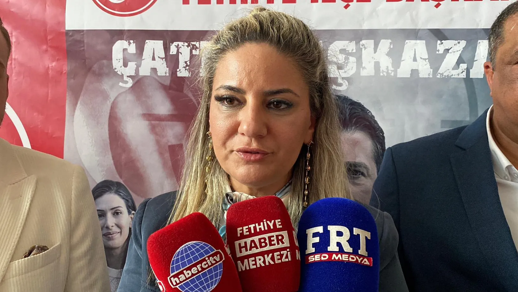 Fethiye'de 'Çatlı' filmi izlendi, söyleşi gerçekleştirildi