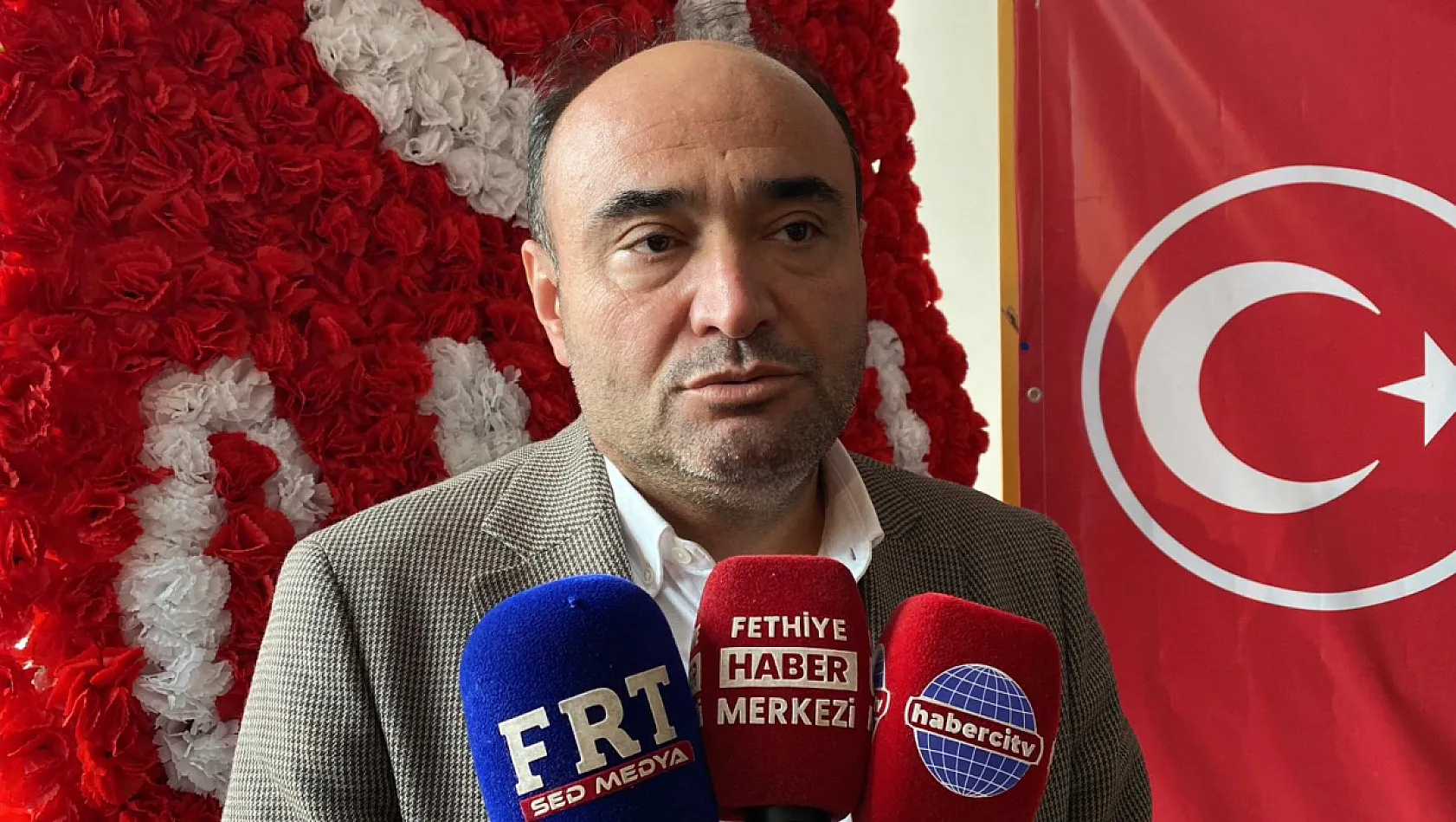 Fethiye'de 'Çatlı' filmi izlendi, söyleşi gerçekleştirildi