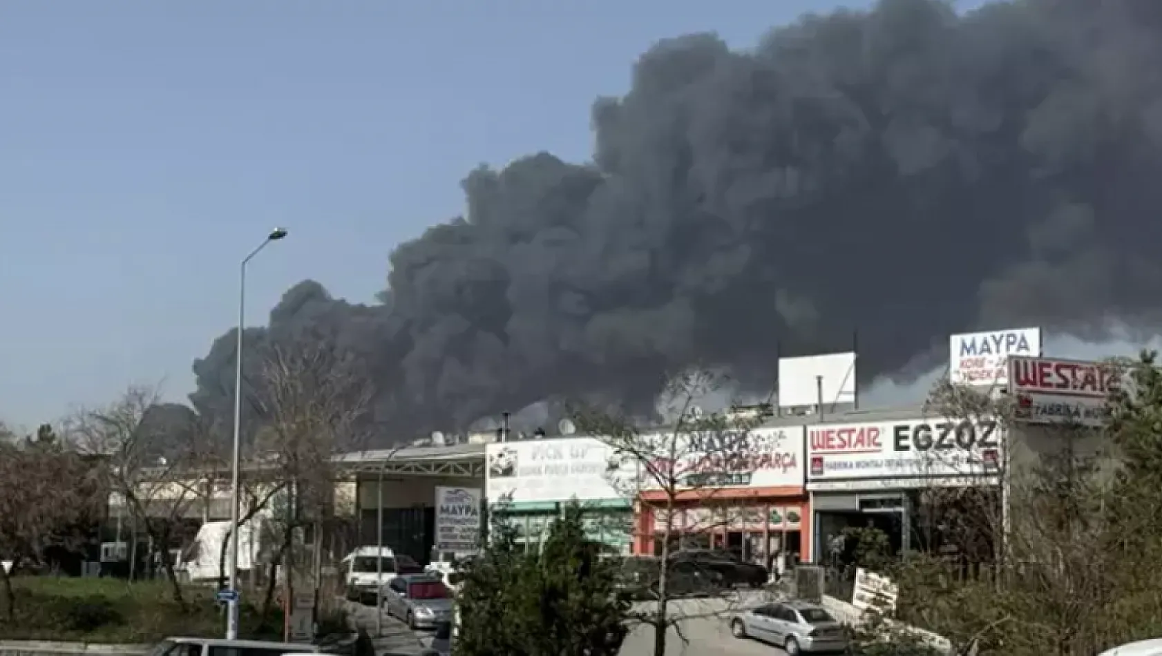 Ankara'da geri dönüşüm tesisinde yangın çıktı