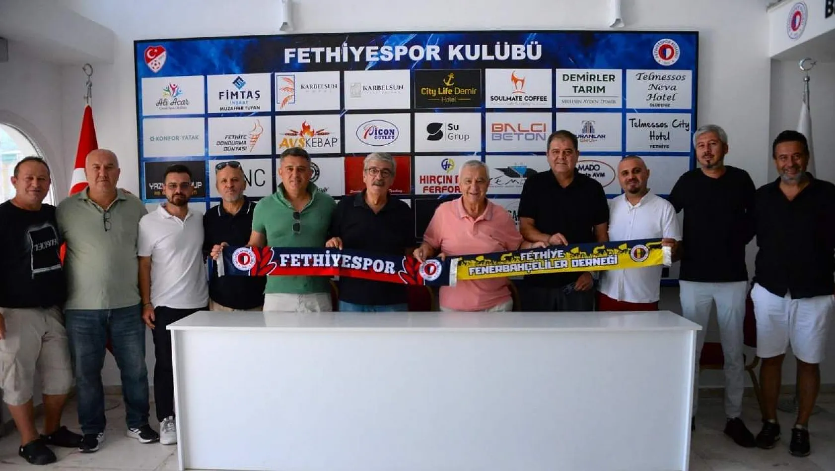 Fethiye Fenerbahçeliler Derneği'nden Fethiyespor'a Destek