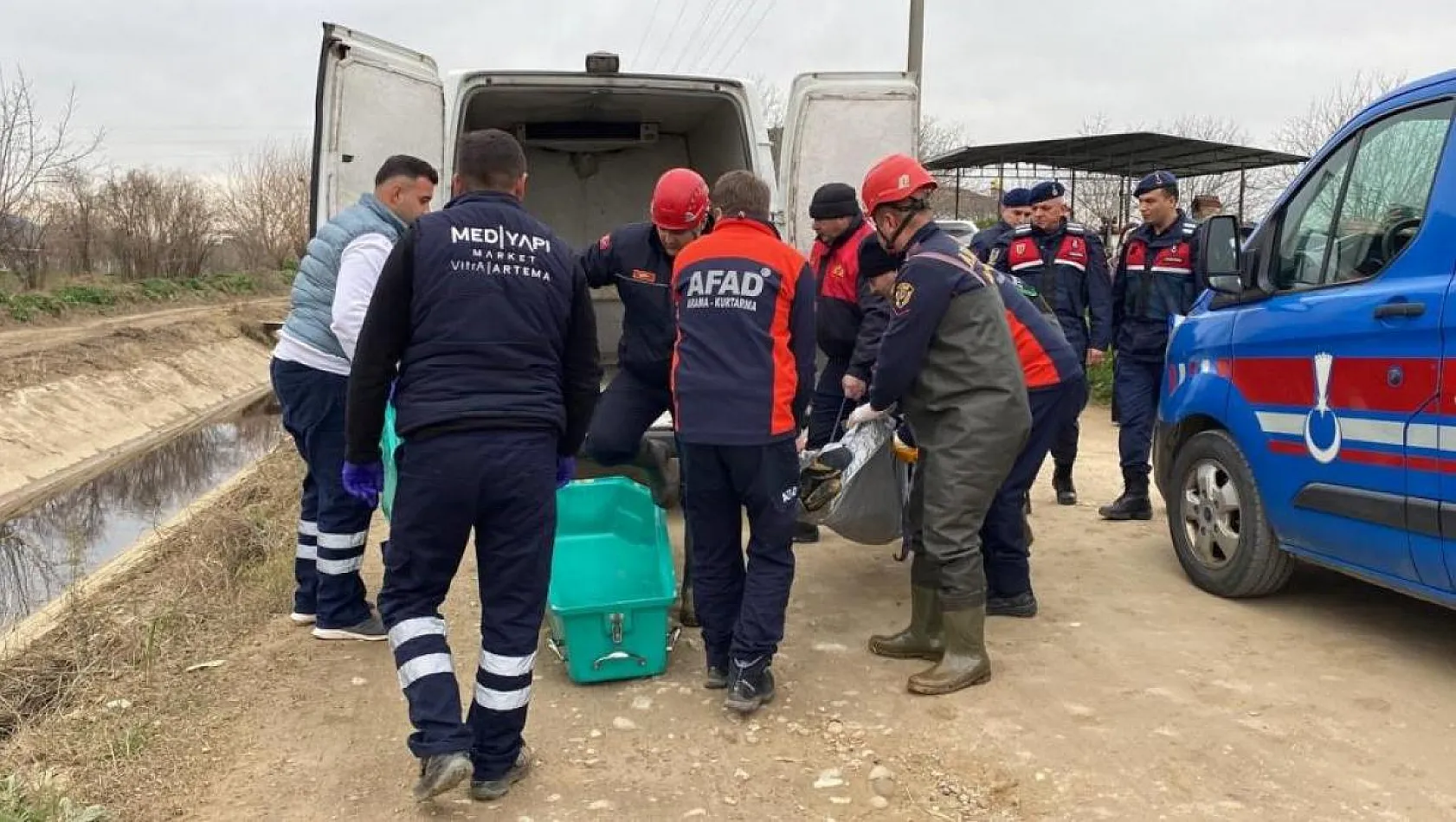 Sulama kanalı içerisinde ceset bulundu
